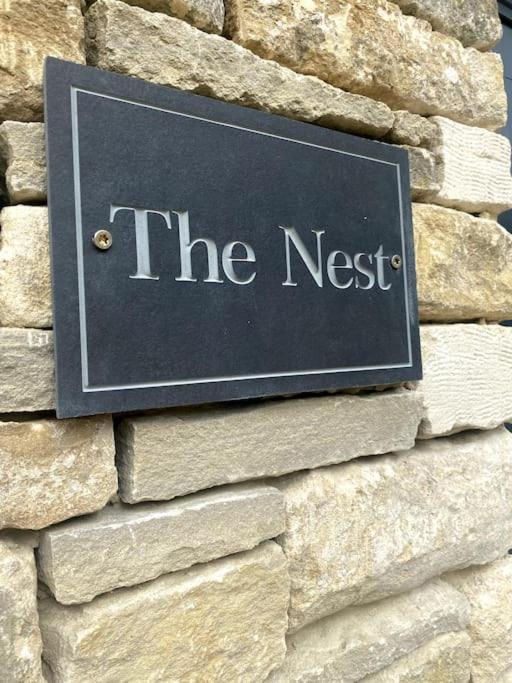 Stylish One Bedroom Cotswold Coach House Tetbury Esterno foto