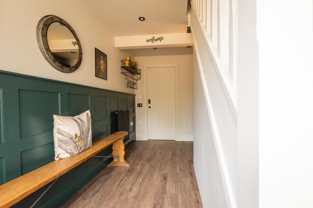 Stylish One Bedroom Cotswold Coach House Tetbury Esterno foto